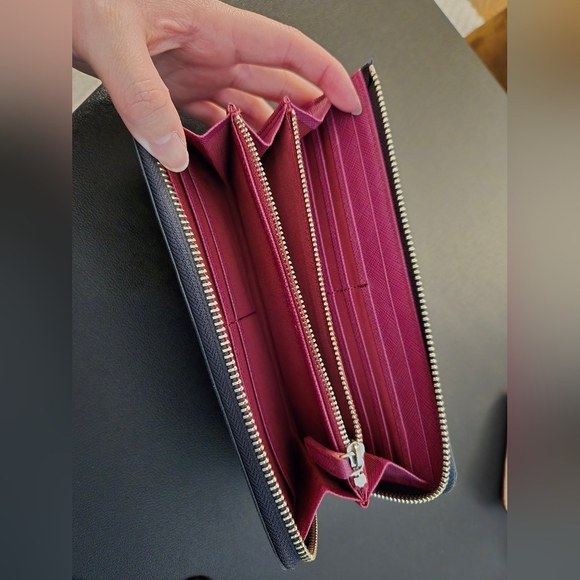 Agnes B Wallet - Picture 4 of 5